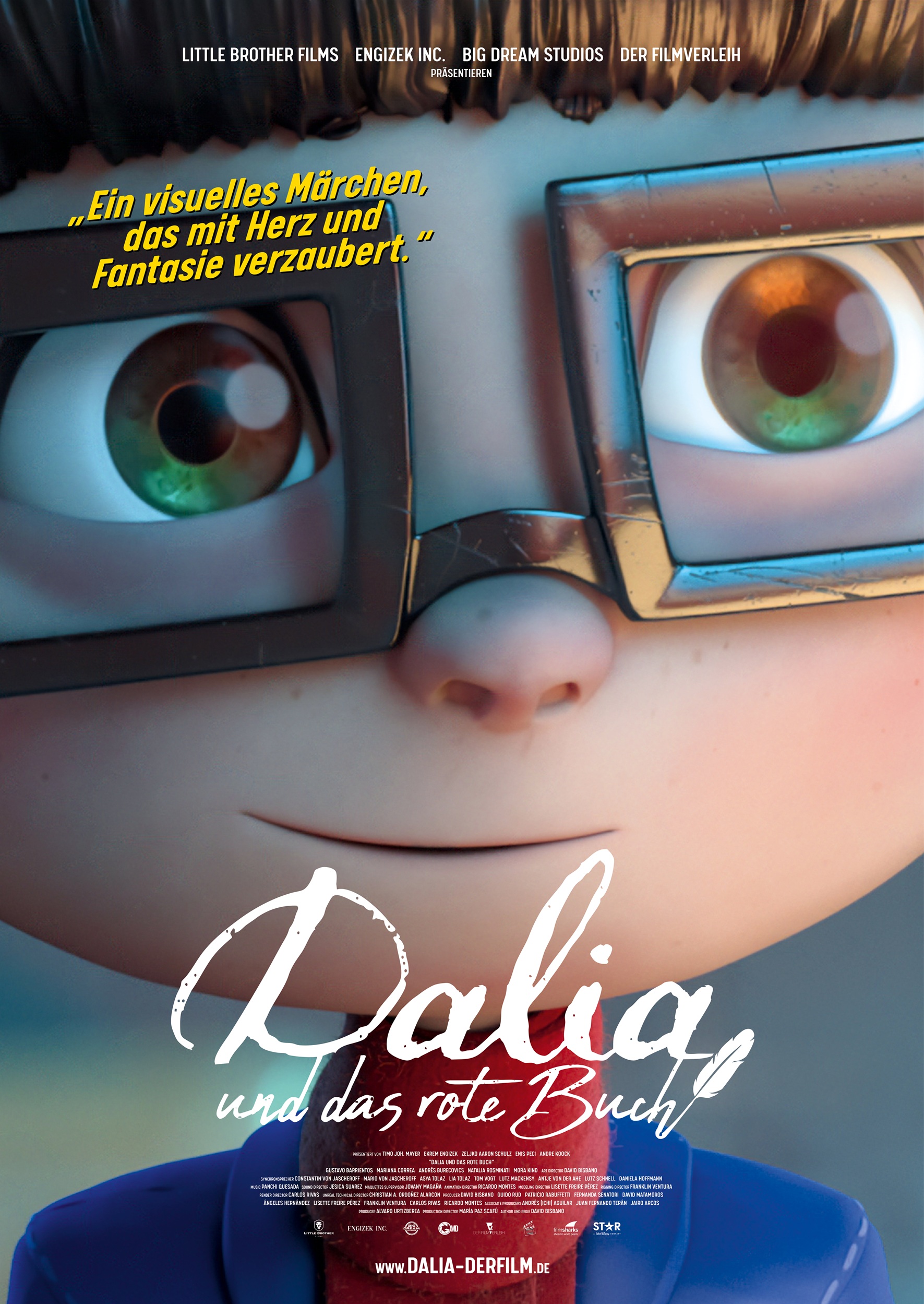 Filmplakat zur Filmpremiere Dalia und das rote Buch. Nahaufnahme der animierten Hauptfigur mit großen grünen Augen und eckiger Brille. Im oberen Bereich steht der Satz „Ein visuelles Märchen, das mit Herz und Fantasie verzaubert.“ Darunter der Filmtitel „Dalia und das rote Buch“ in Handschrift.